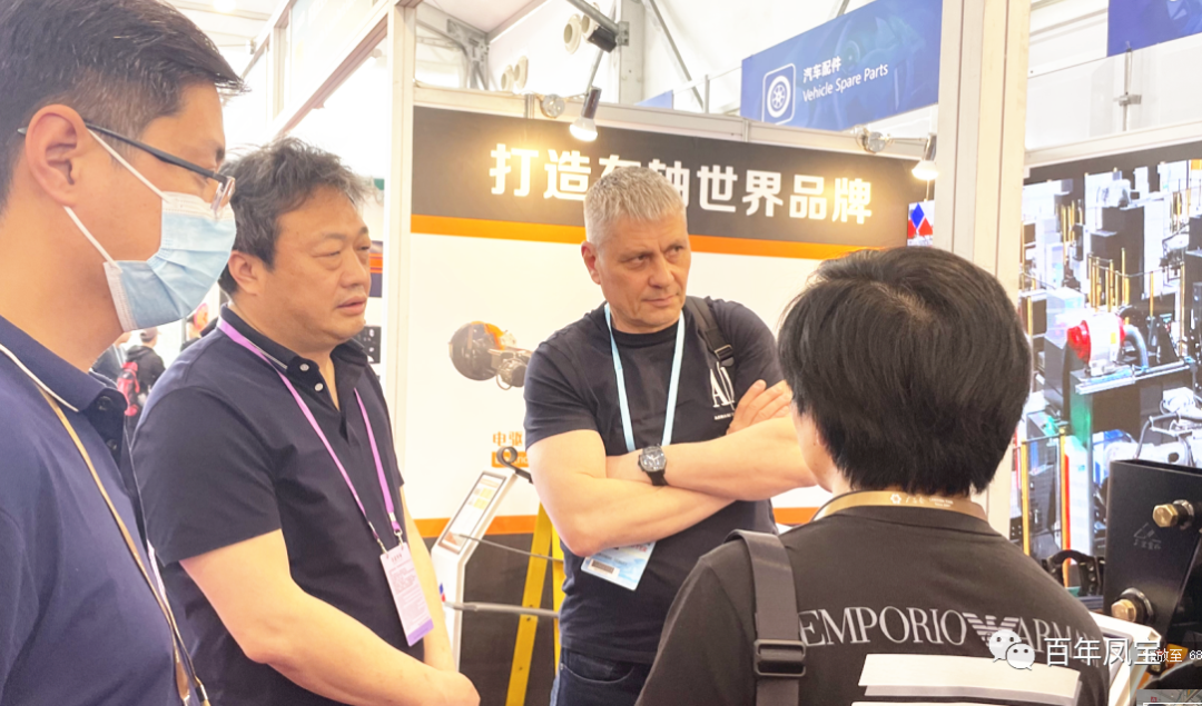 九游网·官方端网站登录入口重科亮相133届广交会