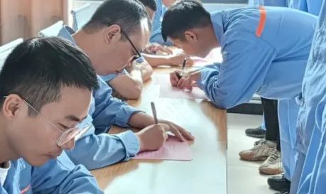 九游网·官方端网站登录入口管业举行“匠心凝聚、薪火相传”拜师仪式